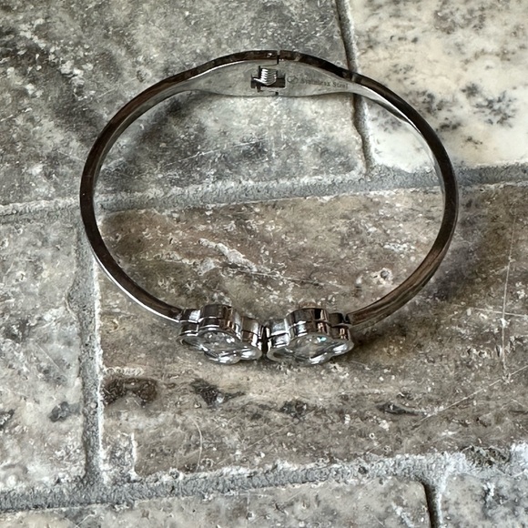 Crystal Clover Cuff - Picture 3 of 3